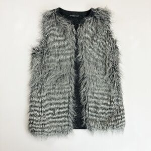 DESIGN HISTORY Open Faux Fur Sweater Vest S/M Knit Back Holiday Black Gray
